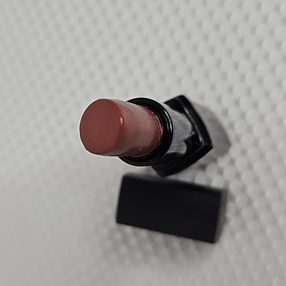 Younique Opulance lipstick in Stuck -up - Picture 5 of 7